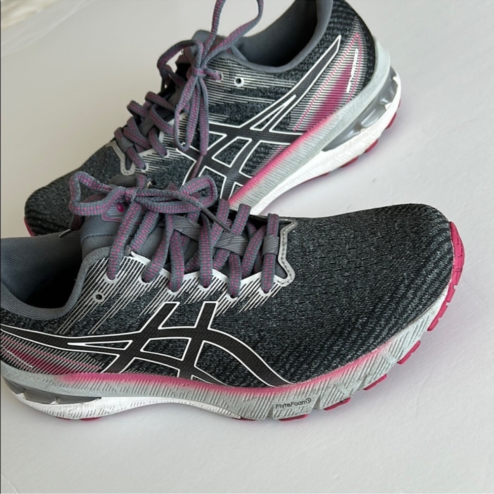 Asics Gt 2000 Women's Black Gray and Magenta Pink Running Shoes
